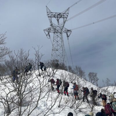 5粟柄越目前の登り