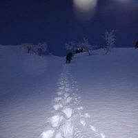 夕闇迫る